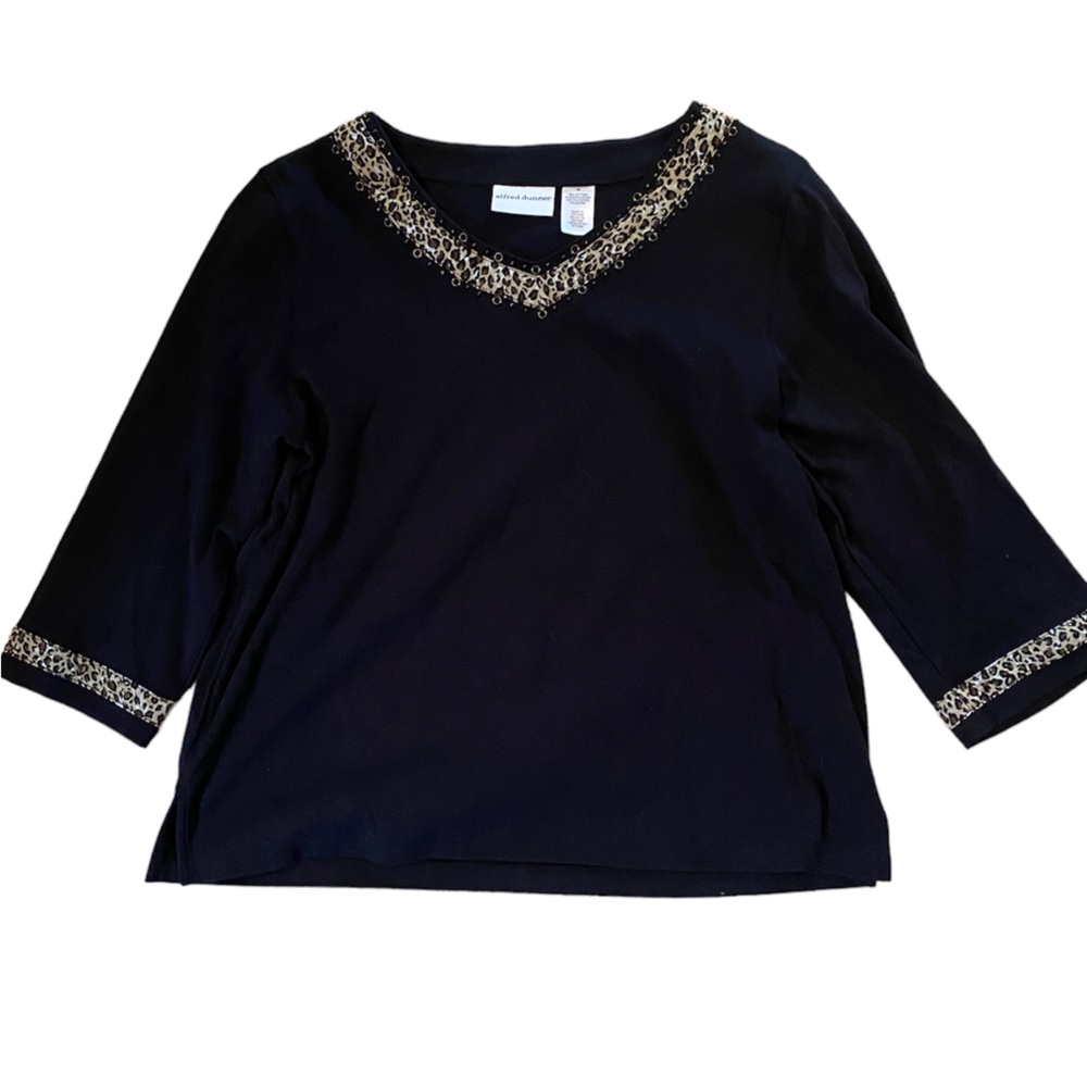 Alfred Dunner 3/4 sleeve top, new without tags, size womens M